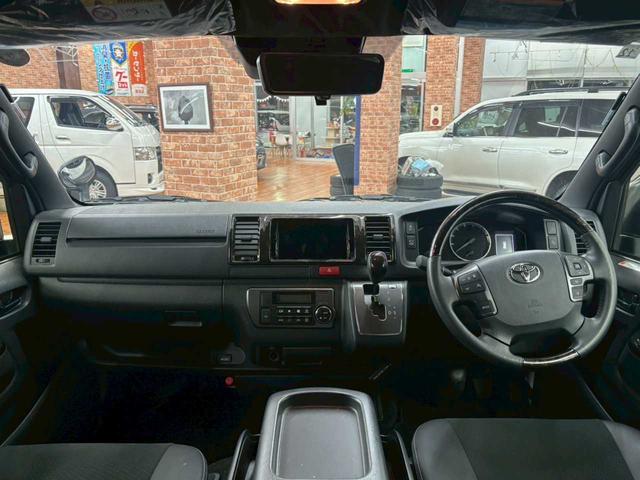 ハイエースバン スーパーＧＬ　ダークプライムＩＩ　４ＷＤ　デジタルインナーミラー　プッシュスタート　スペアキー　オーディオレス　ＰＷＲＨＥＡＴ　ＡＣ１００Ｖ１００Ｗ　ステコン　フォグランプ（34枚目）