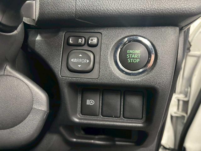 ハイエースバン スーパーＧＬ　ダークプライムＩＩ　４ＷＤ　デジタルインナーミラー　プッシュスタート　スペアキー　オーディオレス　ＰＷＲＨＥＡＴ　ＡＣ１００Ｖ１００Ｗ　ステコン　フォグランプ（39枚目）