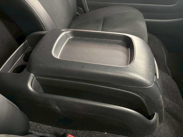 ハイエースバン スーパーＧＬ　ダークプライムＩＩ　４ＷＤ　デジタルインナーミラー　プッシュスタート　スペアキー　オーディオレス　ＰＷＲＨＥＡＴ　ＡＣ１００Ｖ１００Ｗ　ステコン　フォグランプ（52枚目）