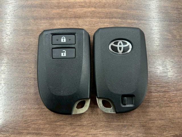 ハイエースバン スーパーＧＬ　ダークプライムＩＩ　４ＷＤ　デジタルインナーミラー　プッシュスタート　スペアキー　オーディオレス　ＰＷＲＨＥＡＴ　ＡＣ１００Ｖ１００Ｗ　ステコン　フォグランプ（63枚目）