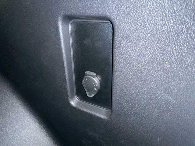 ランドクルーザープラド TX 4WD ナビ ETC エンスタ バックカメラ プッシュスタート クルーズコントロール 12V/120W オートハイビーム ステコン オートエアコン(21枚目)