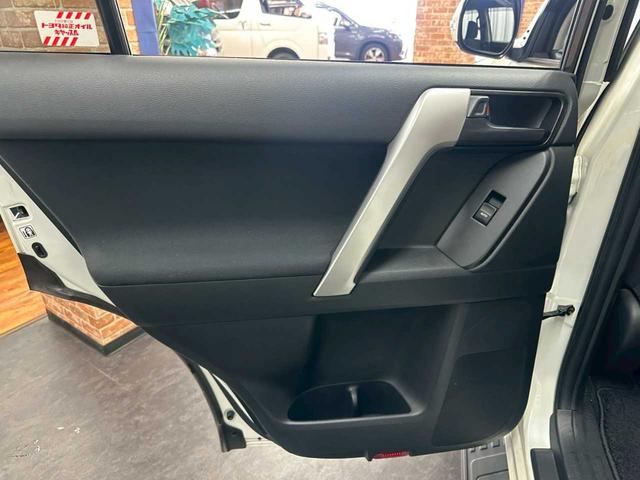 ランドクルーザープラド TX 4WD ナビ ETC エンスタ バックカメラ プッシュスタート クルーズコントロール 12V/120W オートハイビーム ステコン オートエアコン(32枚目)