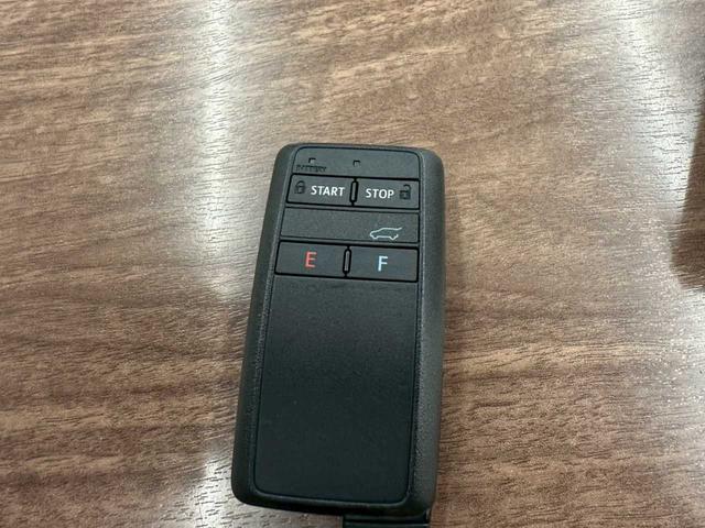 ランドクルーザープラド TX 4WD ナビ ETC エンスタ バックカメラ プッシュスタート クルーズコントロール 12V/120W オートハイビーム ステコン オートエアコン(69枚目)
