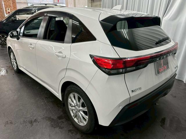 ノート X FOUR 4WD ナビ ETC バックカメラ エンジンスタート プッシュスタート オートエアコン テレビ Bluetooth(13枚目)