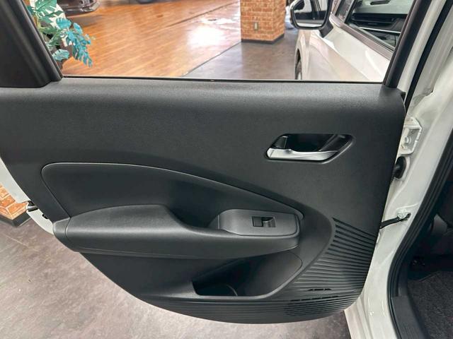 ノート X FOUR 4WD ナビ ETC バックカメラ エンジンスタート プッシュスタート オートエアコン テレビ Bluetooth(26枚目)