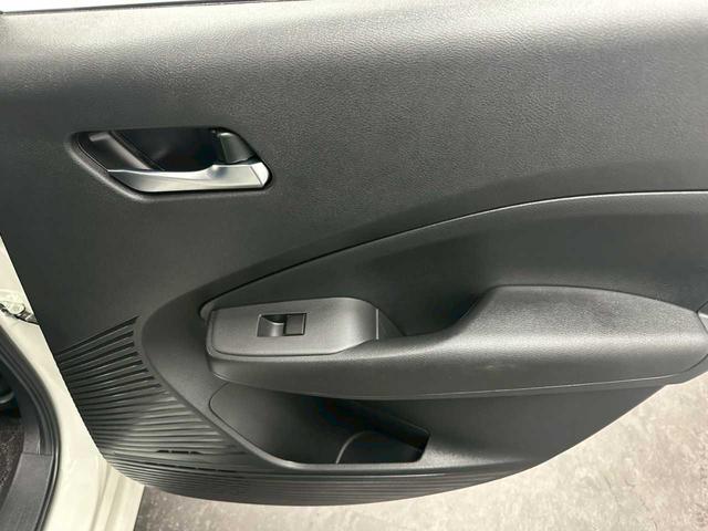 ノート X FOUR 4WD ナビ ETC バックカメラ エンジンスタート プッシュスタート オートエアコン テレビ Bluetooth(29枚目)