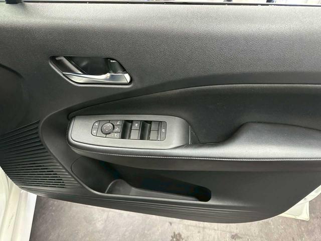 ノート X FOUR 4WD ナビ ETC バックカメラ エンジンスタート プッシュスタート オートエアコン テレビ Bluetooth(36枚目)