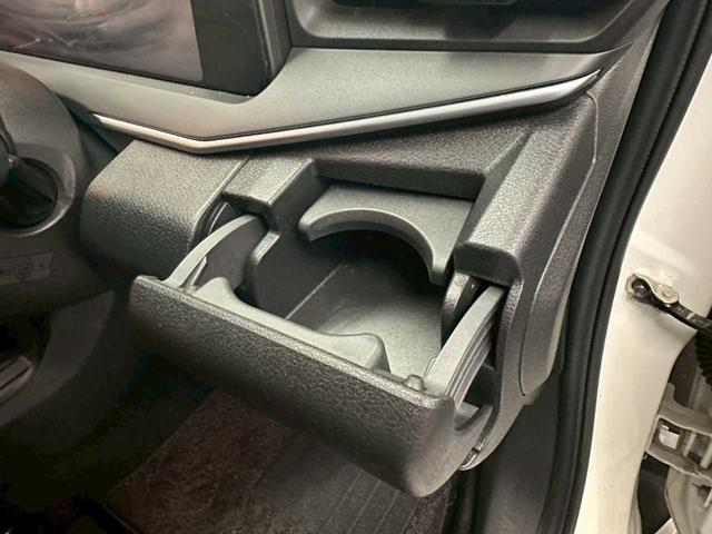 ノート X FOUR 4WD ナビ ETC バックカメラ エンジンスタート プッシュスタート オートエアコン テレビ Bluetooth(45枚目)