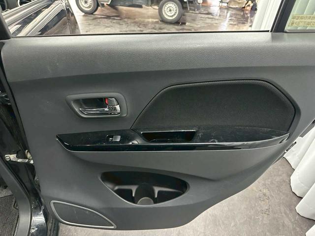 ワゴンＲスティングレー Ｔ　４ＷＤ　レーダーブレーキサポート　スマートフォン連携ナビ装着車　ターボ　プッシュスタート　アイドリングストップ　バックカメラ　シートヒーター　ステコン　フォグランプ（21枚目）