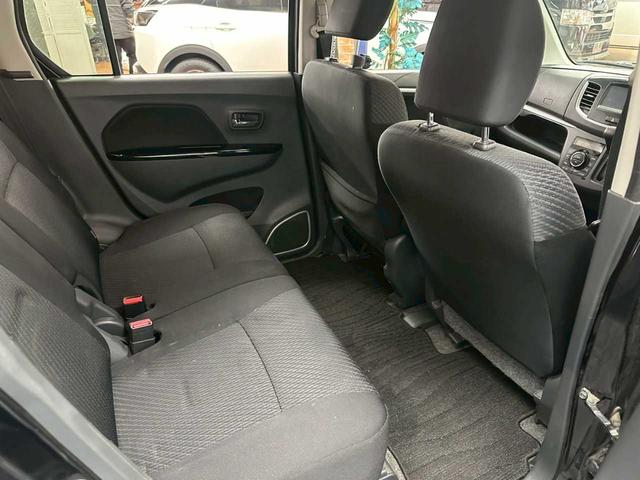 ワゴンＲスティングレー Ｔ　４ＷＤ　レーダーブレーキサポート　スマートフォン連携ナビ装着車　ターボ　プッシュスタート　アイドリングストップ　バックカメラ　シートヒーター　ステコン　フォグランプ（22枚目）