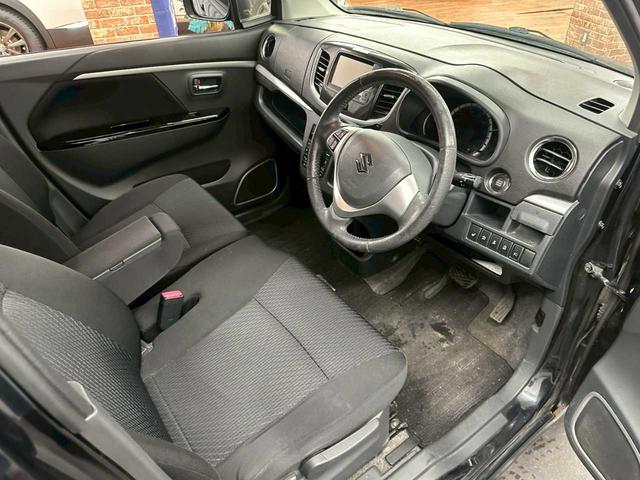 ワゴンＲスティングレー Ｔ　４ＷＤ　レーダーブレーキサポート　スマートフォン連携ナビ装着車　ターボ　プッシュスタート　アイドリングストップ　バックカメラ　シートヒーター　ステコン　フォグランプ（32枚目）