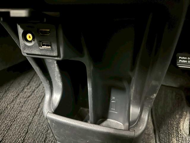 ワゴンＲスティングレー Ｔ　４ＷＤ　レーダーブレーキサポート　スマートフォン連携ナビ装着車　ターボ　プッシュスタート　アイドリングストップ　バックカメラ　シートヒーター　ステコン　フォグランプ（41枚目）