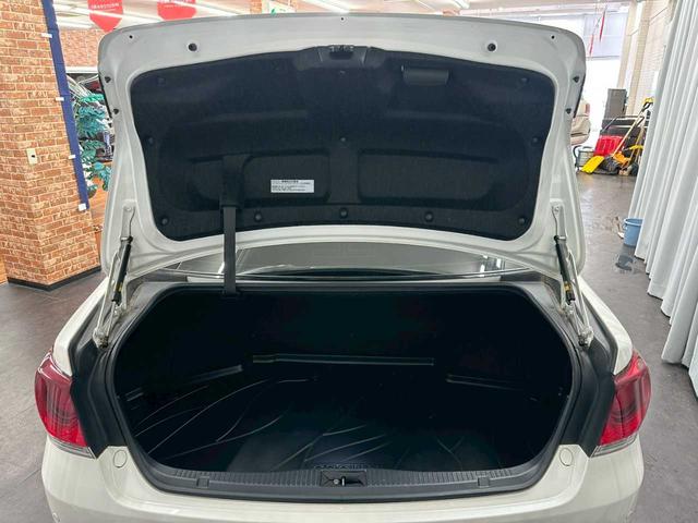 クラウンハイブリッド アスリートＳ　Ｆｏｕｒ　４ＷＤ　エンスタ　ＥＴＣ　ナビ　バックカメラ　純正アルミホイール　クルーズコントロール　ステコン　プッシュスタート　パワーシート（15枚目）