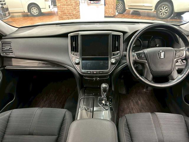 クラウンハイブリッド アスリートＳ　Ｆｏｕｒ　４ＷＤ　エンスタ　ＥＴＣ　ナビ　バックカメラ　純正アルミホイール　クルーズコントロール　ステコン　プッシュスタート　パワーシート（34枚目）