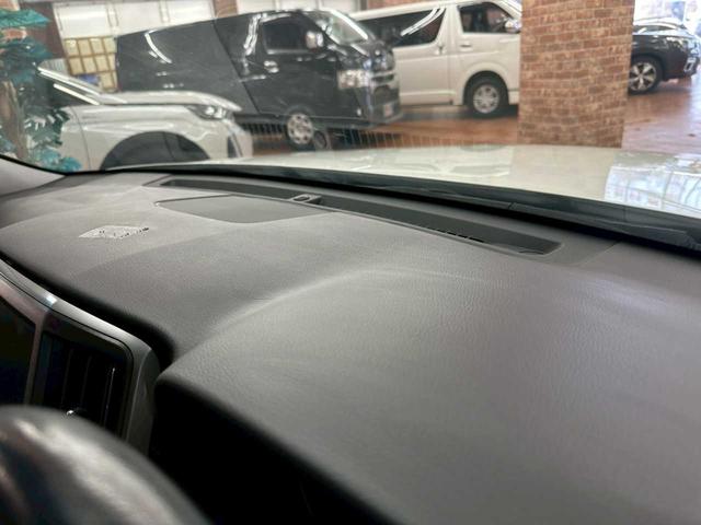 クラウンハイブリッド アスリートＳ　Ｆｏｕｒ　４ＷＤ　エンスタ　ＥＴＣ　ナビ　バックカメラ　純正アルミホイール　クルーズコントロール　ステコン　プッシュスタート　パワーシート（37枚目）