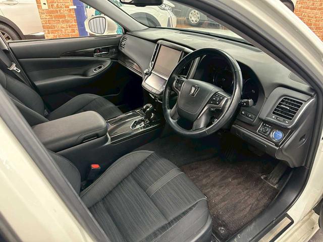 クラウンハイブリッド アスリートＳ　Ｆｏｕｒ　４ＷＤ　エンスタ　ＥＴＣ　ナビ　バックカメラ　純正アルミホイール　クルーズコントロール　ステコン　プッシュスタート　パワーシート（38枚目）