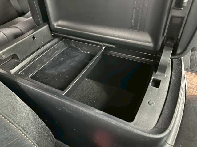 クラウンハイブリッド アスリートＳ　Ｆｏｕｒ　４ＷＤ　エンスタ　ＥＴＣ　ナビ　バックカメラ　純正アルミホイール　クルーズコントロール　ステコン　プッシュスタート　パワーシート（43枚目）