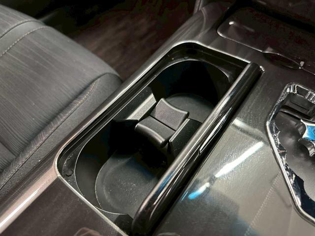 クラウンハイブリッド アスリートＳ　Ｆｏｕｒ　４ＷＤ　エンスタ　ＥＴＣ　ナビ　バックカメラ　純正アルミホイール　クルーズコントロール　ステコン　プッシュスタート　パワーシート（47枚目）