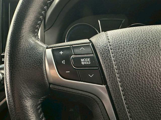 クラウンハイブリッド アスリートＳ　Ｆｏｕｒ　４ＷＤ　エンスタ　ＥＴＣ　ナビ　バックカメラ　純正アルミホイール　クルーズコントロール　ステコン　プッシュスタート　パワーシート（50枚目）