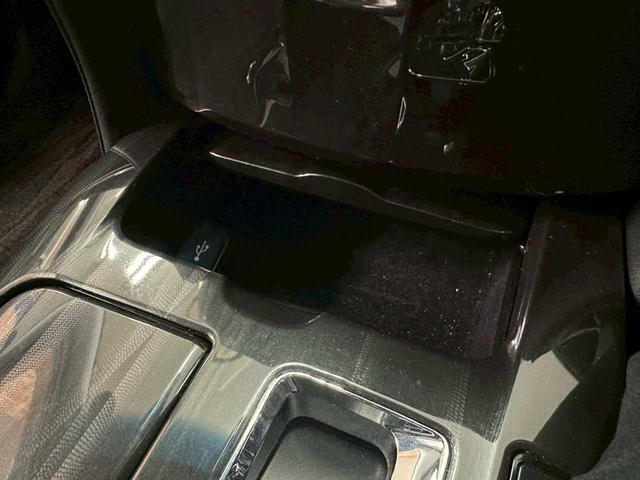 クラウンハイブリッド アスリートＳ　Ｆｏｕｒ　４ＷＤ　エンスタ　ＥＴＣ　ナビ　バックカメラ　純正アルミホイール　クルーズコントロール　ステコン　プッシュスタート　パワーシート（57枚目）