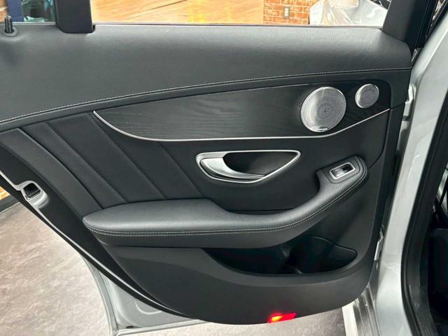 Ｃクラス Ｃ４３　４ＷＤ　エクスクルーシブパッケージ　ブルメスター　ナビ　Ｂｌｕｅｔｏｏｔｈ　バックカメラ　ディーラー車　ドラレコ　パドルシフト　ＥＴＣ　プッシュスタート（25枚目）