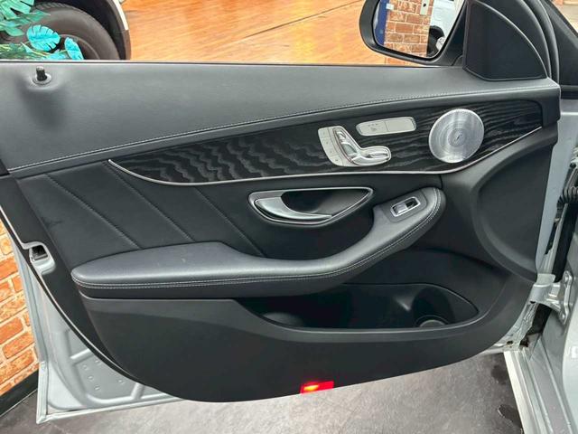 Ｃクラス Ｃ４３　４ＷＤ　エクスクルーシブパッケージ　ブルメスター　ナビ　Ｂｌｕｅｔｏｏｔｈ　バックカメラ　ディーラー車　ドラレコ　パドルシフト　ＥＴＣ　プッシュスタート（29枚目）