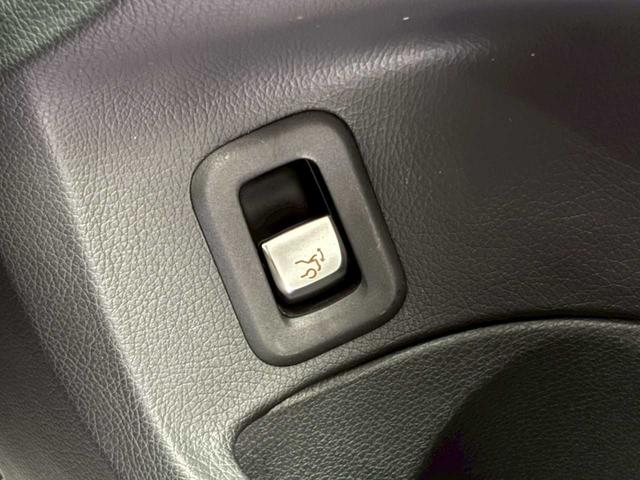Ｃクラス Ｃ４３　４ＷＤ　エクスクルーシブパッケージ　ブルメスター　ナビ　Ｂｌｕｅｔｏｏｔｈ　バックカメラ　ディーラー車　ドラレコ　パドルシフト　ＥＴＣ　プッシュスタート（61枚目）