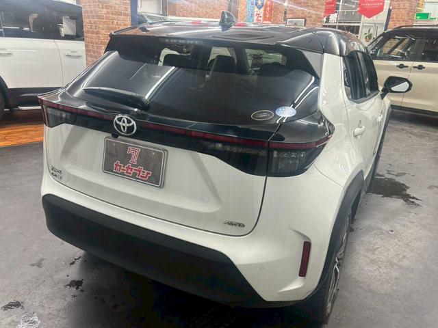 ヤリスクロス Z 4WD ナビ エンスタ 全方位カメラ パワーシート アルミホイール 電格ミラー クルーズコントロール ステコン シートヒーター USB LEDライト(10枚目)