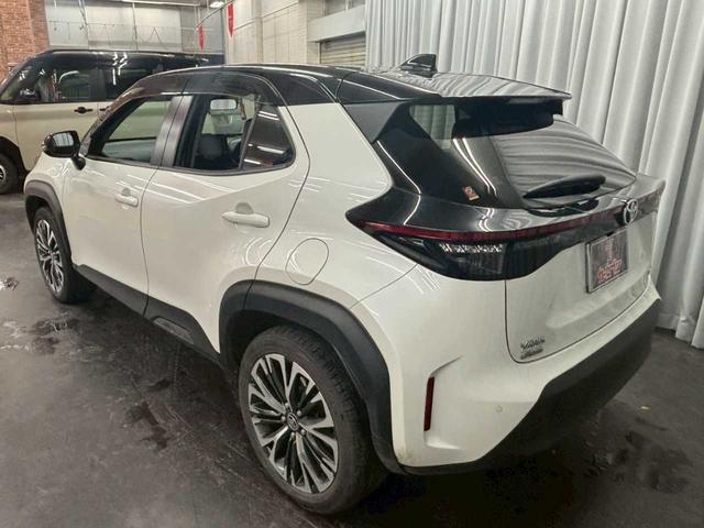 ヤリスクロス Z 4WD ナビ エンスタ 全方位カメラ パワーシート アルミホイール 電格ミラー クルーズコントロール ステコン シートヒーター USB LEDライト(12枚目)