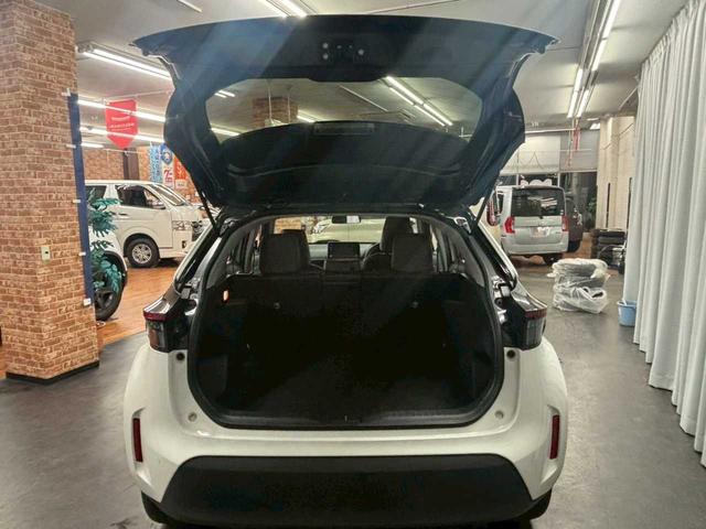 ヤリスクロス Z 4WD ナビ エンスタ 全方位カメラ パワーシート アルミホイール 電格ミラー クルーズコントロール ステコン シートヒーター USB LEDライト(15枚目)