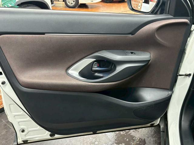 ヤリスクロス Z 4WD ナビ エンスタ 全方位カメラ パワーシート アルミホイール 電格ミラー クルーズコントロール ステコン シートヒーター USB LEDライト(26枚目)