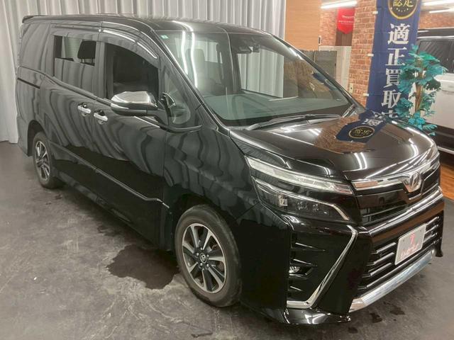 ヴォクシー ＺＳ　煌ＩＩ　４ＷＤ　ナビ　バックカメラ　フリップダウンモニター　ドラレコ　ＥＴＣ　純正アルミホイール　両側パワースライドドア　クルーズコントロール　ＵＳＢ（7枚目）
