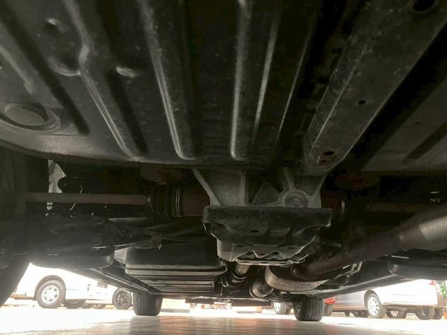 ヴォクシー ＺＳ　煌ＩＩ　４ＷＤ　ナビ　バックカメラ　フリップダウンモニター　ドラレコ　ＥＴＣ　純正アルミホイール　両側パワースライドドア　クルーズコントロール　ＵＳＢ（12枚目）