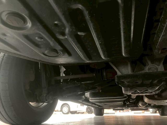 ヴォクシー ＺＳ　煌ＩＩ　４ＷＤ　ナビ　バックカメラ　フリップダウンモニター　ドラレコ　ＥＴＣ　純正アルミホイール　両側パワースライドドア　クルーズコントロール　ＵＳＢ（13枚目）
