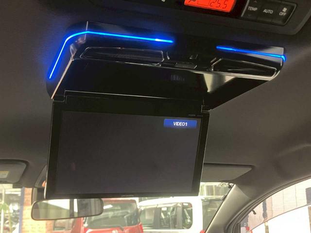 ヴォクシー ＺＳ　煌ＩＩ　４ＷＤ　ナビ　バックカメラ　フリップダウンモニター　ドラレコ　ＥＴＣ　純正アルミホイール　両側パワースライドドア　クルーズコントロール　ＵＳＢ（32枚目）