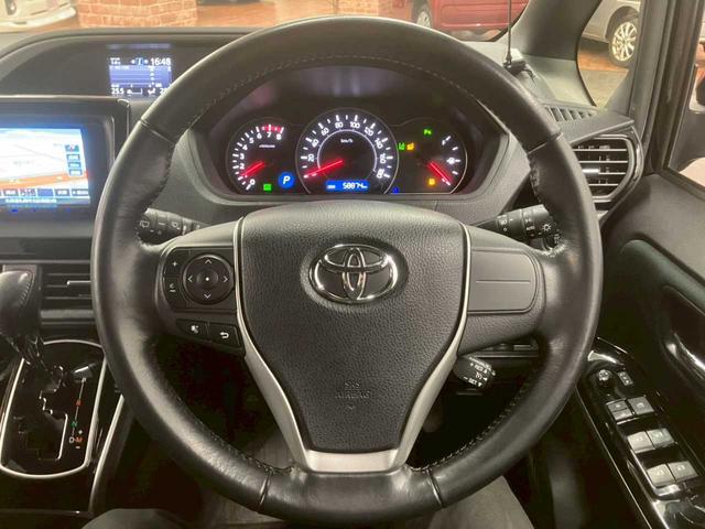 ヴォクシー ＺＳ　煌ＩＩ　４ＷＤ　ナビ　バックカメラ　フリップダウンモニター　ドラレコ　ＥＴＣ　純正アルミホイール　両側パワースライドドア　クルーズコントロール　ＵＳＢ（41枚目）