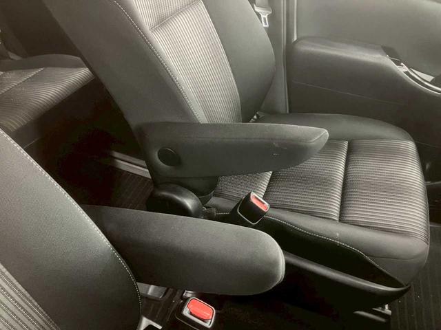 ヴォクシー ＺＳ　煌ＩＩ　４ＷＤ　ナビ　バックカメラ　フリップダウンモニター　ドラレコ　ＥＴＣ　純正アルミホイール　両側パワースライドドア　クルーズコントロール　ＵＳＢ（59枚目）