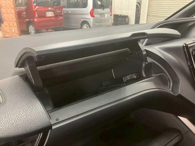 ヴォクシー ＺＳ　煌ＩＩ　４ＷＤ　ナビ　バックカメラ　フリップダウンモニター　ドラレコ　ＥＴＣ　純正アルミホイール　両側パワースライドドア　クルーズコントロール　ＵＳＢ（63枚目）