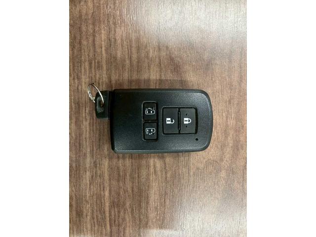 ヴォクシー ＺＳ　煌ＩＩ　４ＷＤ　ナビ　バックカメラ　フリップダウンモニター　ドラレコ　ＥＴＣ　純正アルミホイール　両側パワースライドドア　クルーズコントロール　ＵＳＢ（67枚目）