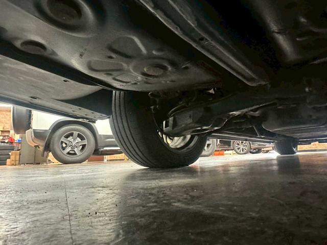 アルファード 2.5S Cパッケージ 4WD 社外アルミホイール 純正ナビ バックカメラ 両側パワースライドドア クルーズコントロール フォグランプ プッシュスタート サンシェード パワーバックドア(16枚目)