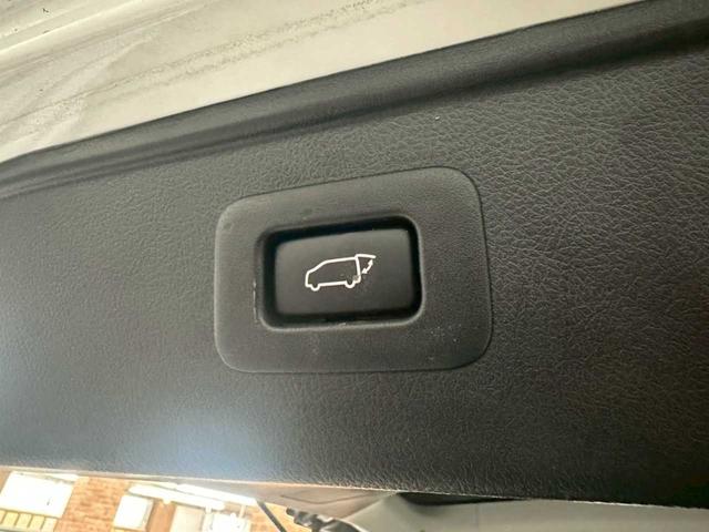 アルファード 2.5S Cパッケージ 4WD 社外アルミホイール 純正ナビ バックカメラ 両側パワースライドドア クルーズコントロール フォグランプ プッシュスタート サンシェード パワーバックドア(19枚目)