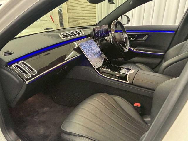 Ｓクラス Ｓ４００ｄ　４マチック　ＡＭＧライン　４ＷＤ　純正アルミホイール　パワーバックドア　クルーズコントロール　パワーシート　リアエアコン　ナビ　バックカメラ　ドラレコ　ＬＥＤイルミネーション（31枚目）