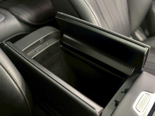 Ｓクラス Ｓ４００ｄ　４マチック　ＡＭＧライン　４ＷＤ　純正アルミホイール　パワーバックドア　クルーズコントロール　パワーシート　リアエアコン　ナビ　バックカメラ　ドラレコ　ＬＥＤイルミネーション（51枚目）