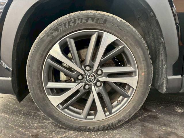 カローラクロス ハイブリッド　Ｚ　４ＷＤ　ナビ　シートヒーター　ＥＴＣ　パワーバックドア　バックカメラ　ＬＥＤヘッドライト　フォグランプ　ＬＥＤイルミネーション　クルーズコントロール　スペアキー（15枚目）