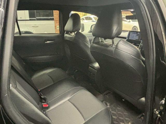カローラクロス ハイブリッド　Ｚ　４ＷＤ　ナビ　シートヒーター　ＥＴＣ　パワーバックドア　バックカメラ　ＬＥＤヘッドライト　フォグランプ　ＬＥＤイルミネーション　クルーズコントロール　スペアキー（30枚目）