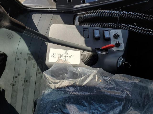 国産車その他 日本 ベースグレード 日立 ZX80 除雪仕様 国産車その他 日本 ベースグレード 日立 ZX80 除雪仕様