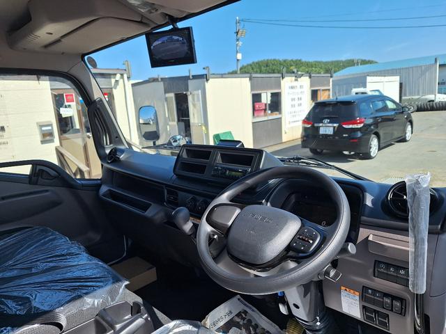 キャンター 　３．０Ｔファームダンプ　登録済未使用車　積載３．５トン　ＬＥＤヘッドライト　スマートキー　バックカメラ　ｂｌｕｅｔｏｏｔｈ　荷台寸法・長さ４．１００ｍｍ・幅２．１００ｍｍ・高さ１．２００ｍｍ（29枚目）