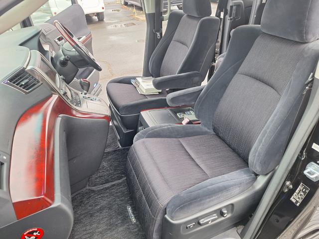 ヴェルファイア ３．５Ｚ　Ｇエディション　４ＷＤ　バックカメラ　両側電動スライドドア　フリップダウンモニター　キャプテンシート　フルエアロ　車高調　社外マフラー　ＥＴＣ　ステアリングリモコン　スマートキー（21枚目）