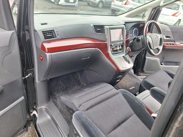 ヴェルファイア ３．５Ｚ　Ｇエディション　４ＷＤ　バックカメラ　両側電動スライドドア　フリップダウンモニター　キャプテンシート　フルエアロ　車高調　社外マフラー　ＥＴＣ　ステアリングリモコン　スマートキー（22枚目）