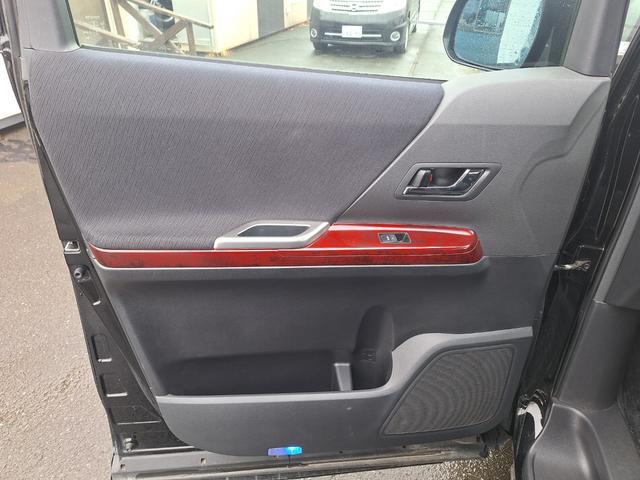 ヴェルファイア ３．５Ｚ　Ｇエディション　４ＷＤ　バックカメラ　両側電動スライドドア　フリップダウンモニター　キャプテンシート　フルエアロ　車高調　社外マフラー　ＥＴＣ　ステアリングリモコン　スマートキー（23枚目）